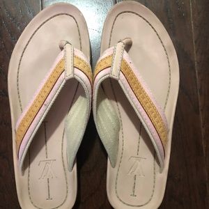 Authentic Louis Vuitton pink flat thong sandels
